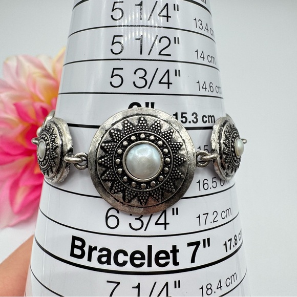Lucky Brand Aztec Native Tribal Shield Medallion Bracelet Faux Pearl Cabochons - Picture 4 of 8